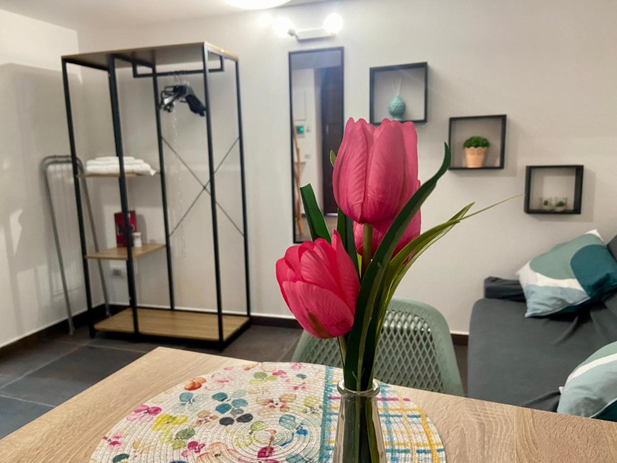 Casa Labi Apartment แตร์มินิ อิเมเรเซ ภายนอก รูปภาพ
